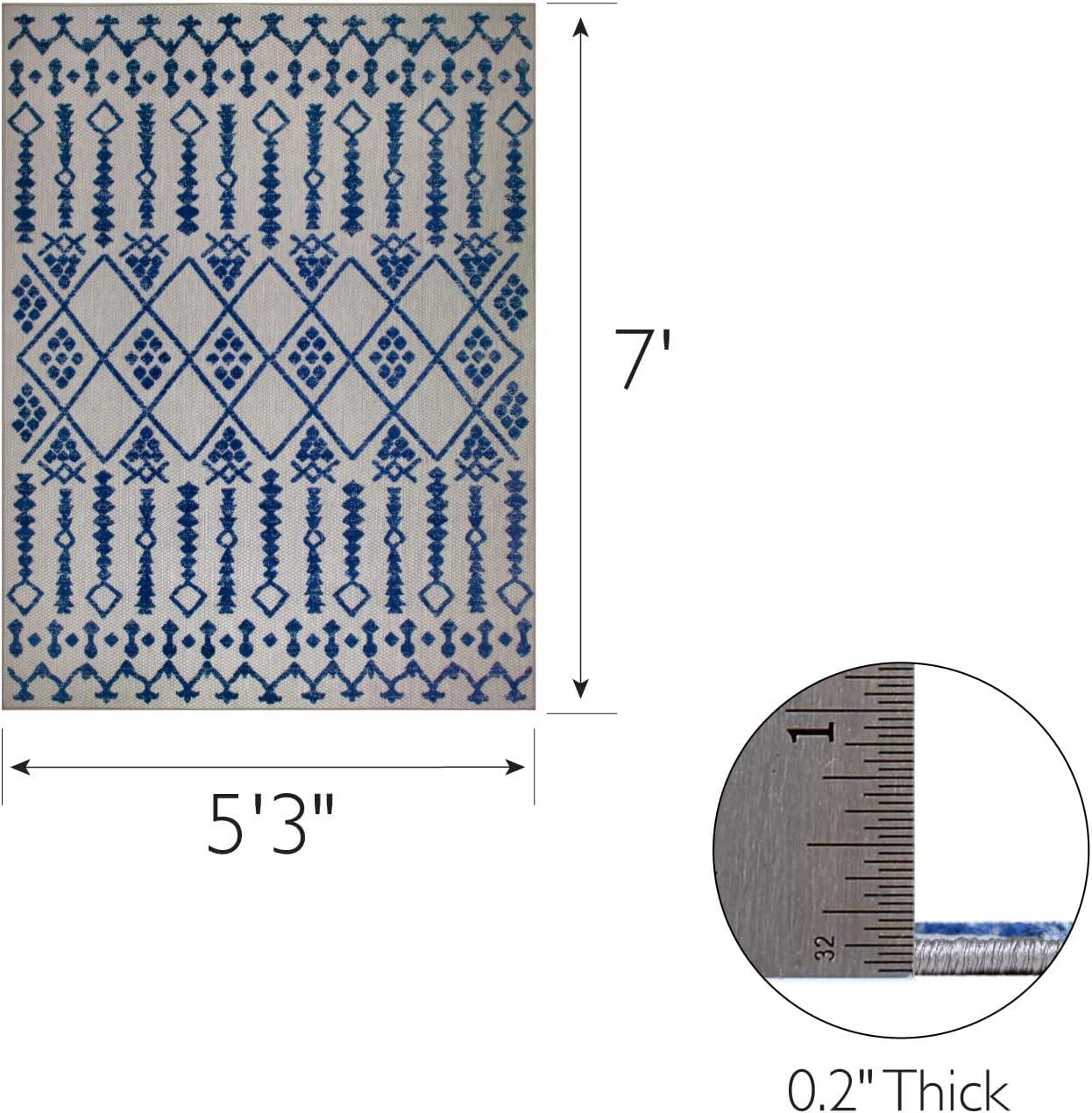 imageLeick Home 594960 Cusp Gray with Blue Moroccan Pattern Indoor Outdoor Area Rug Rectangle 53x7