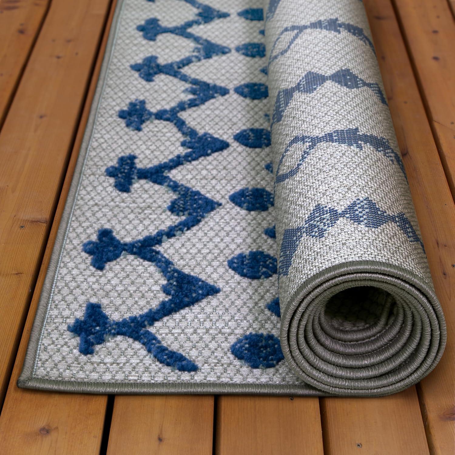 imageLeick Home 594952 Cusp Gray with Blue Moroccan Pattern Indoor Outdoor Area Rug Rectangle 4x6