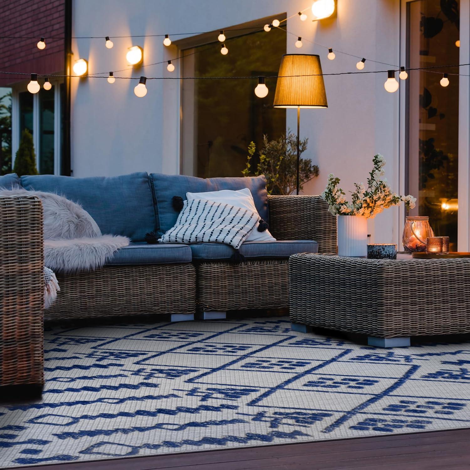 imageLeick Home 594986 Cusp Gray with Blue Moroccan Pattern Indoor Outdoor Area Rug Rectangle 67x96