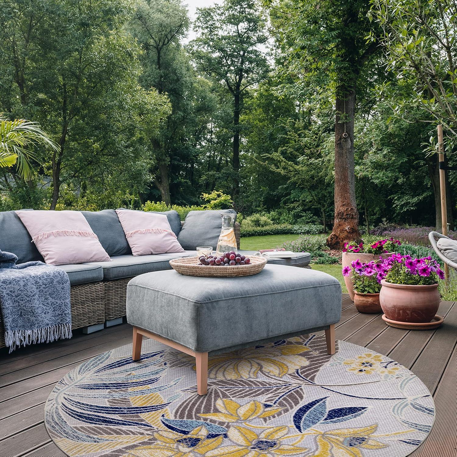 imageLeick Home 595272 Song Floral Indoor Outdoor Area Rug Round 53